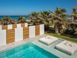 123 items found in discount swimming pool room. Cool Room With Shared Pool The Island Hotel