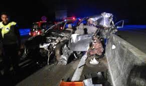 Check spelling or type a new query. 2 Maut 1 Cedera Kereta Terbabas Di Simpang Pulai