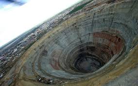 The Kola Superdeep Borehole Russia Its Super Deep Guys It Even Says So In The Name This Borehole Is About 22000 Feet Deep And It Was Puteshestviya Mir Geologiya