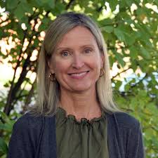 Penny Mathews's Instagram, Twitter & Facebook