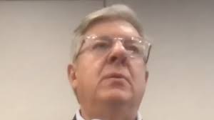 Ex-CEO of America's biggest grocery wholesaler says he's 'confident in  bright future' as he announces major change