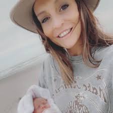 Ashley Reis (@ashleynicolesart) • Threads, Say more