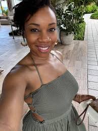 Hi, I'm a single woman with a lot of love to give. I don't need money, I'm  just looking for someone who truly values me. ❤️❤️ https://shorter.me/jz8S_ 