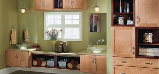 Thomasville Cabinets Cottage Maple Cider Countertop Corian Ochre Faucet Wall Mounted Chrome Lavatory Thomasville Cabinetry Home Decor House Interior