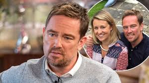 Simon Thomas posts heartbreaking tribute to late wife Gemma