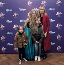 Maybe you would like to learn more about one of these? Los Hijos De Famosos Que Mueren Por Soy Luna Y Se Dieron El Gusto De Conocer A Karol Sevilla