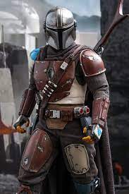 Hot Toys Is Releasing A Highly Detailed Mandalorian 1 6th Figure Mandalorian Cosplay Star Wars Images Mandalorian