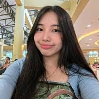 Ayn Moldave's Instagram, Facebook & TikTok