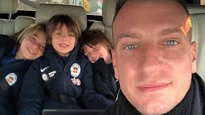 No puedo ver a mis hijos, el último año los vi dos veces el futbolista visitó ph. Maxi Lopez Se Enoja Con Wanda Nara Que Te Pasa Por La Cabeza