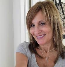 Are the bathrooms open at the beaches in Kazoo?