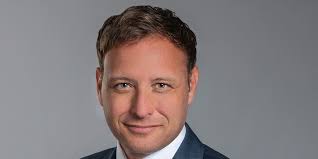 Lombard Odier hires veteran private banker from family office