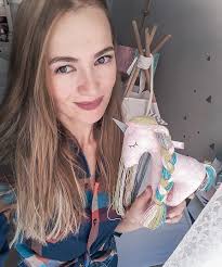 Tanisalim Mi Instagramda Guzel Profiller Arkasinda Kim Saklaniyor Diye Dusundunuz Mu O Renkli Oyun Cadirlari Yapan Ann Toddler Room Toddler Children