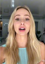 Natalie Deniz's Instagram, Twitter & Facebook