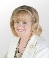 Donna Gowing's Instagram, Twitter & Facebook