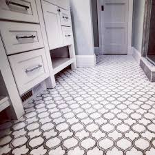 White Thassos And Bianco Carrara Marble Waterjet Mosaic Tile In Arabesque Marrakech Bathroom Design Luxury Arabesque Tile Bathroom Waterjet Mosaic Tile