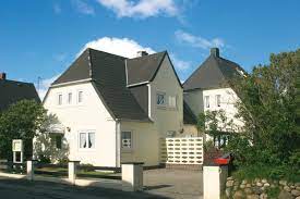 Kampen plajı birkaç dakika mesafede. App Villa Kamp