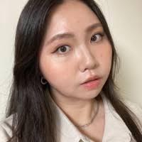 100+ "Effie" profiles