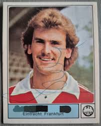 Heute in der Post gewesen SICKER-VERLAG FRANKFURT/M aus dem Album Die  Fußball-Saison 1965/66 obere Reihe von links: Trainer Fritz Langner