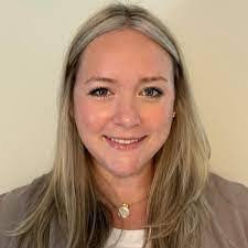 Mollie Browning's Instagram, Twitter & Facebook