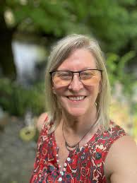 Introduction of a reiki master and somatic coach