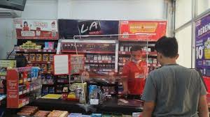 Toko emas gadjah via shopee follow untuk update produk baru di shopee untuk pilihan perhiasan lain nya instagram @tokoemasgadjah temukan penawaran terbaik hanya di toko emas gadjah online. Https Medan Tribunnews Com 2021 06 27 Intip Tips Dan Cara Atur Dana Darurat Ala Crazy Rich Medan Ini Https Cdn 2 Tstatic Net Medan Foto Bank Images Trader Indra Kesuma Tengah Bersama Dua Trader Jpg Trader Indra Kesuma Tengah Bersama Dua