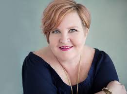 Reviews — Lindsey Nolan Portrait