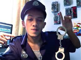 His full name with official title is duli yang amat mulia tunku ismail ibni sultan ibrahim, or in english t. Caprice Gaduh Dengan Tmj