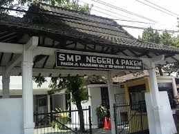 Suhono harso supangkat, m.eng., institut teknologi bandung (dok: Sejarah Smp Negeri 4 Pakem