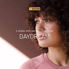 Use 20142 Daydream, a warm and muted plum tone, to make your thoughts and  conversations flow freely in the comfort of your home.