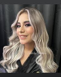 Samantha Mims's Instagram, Twitter & Facebook