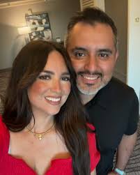 It’s my birthday month, and my husband got us tickets to see one of our  favorite comedians, Jerry Seinfeld — still giggling!😄 We also visited the  prettiest sunflower field and took our family photos ...