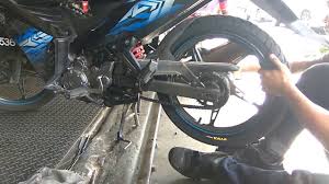 Harga upah pasang tayar kereta. Tukar Tayar Motorsikal Dalam Masa 2 Minit Youtube