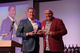 SabesWings honors a Lifetime Achievement Award to recognize individuals  whose philanthropic and creative contributions have significantly impacted  the lives of cancer patients. — SabesWings