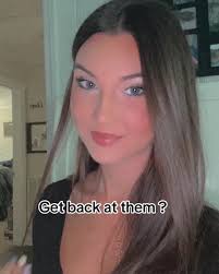 𝓗𝓪𝓵𝓮𝔂 ♡ (@hhaleyy.nicoleee) • Instagram-foto's en -video's