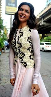 Deepika Padukone Plain Anarkali With Embroidered Jacket Plain Anarkali Mix And Match Trends Bo Bollywood Fashion Indian Celebrities Indian Outfits