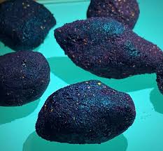 .but rumors abound that the dispensary starbudz760 first concocted them, with legendary west coast rapper kurupt popularizing the product and trademarking his own version called kurupt moonrock. Blueberry Cbd Moonrocks Www Dsfcannabishop De