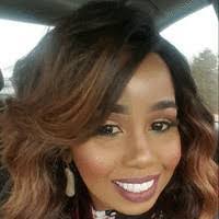 Roseanna Lee's Instagram, Twitter & Facebook