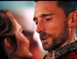 Happy Walker Wednesday: Curious Caterer