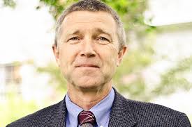 Books At a Glance : Interview with Robert W. Yarbrough, author of THE  LETTERS TO TIMOTHY AND TITUS