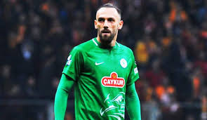 Galatasaray, vedat muriç transferiyle ilgili görüşmelerden olumlu sonuç aldı. Vedat Muriqi Oynamak Istedigi Takimi Acikladi Tum Spor Haber