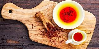 4 روش دم کردن زعفران + چگونه زعفران دم کنیم؟ - زعفران توکلی
