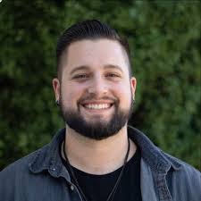 Caleb Woods's Instagram, Twitter & Facebook