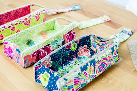 Zola Pen Case Free Sewing Pattern Sewcanshe Free Sewing Patterns And Tutorials Sewing Patterns Free Sewing Projects For Beginners Beginner Sewing Projects Easy