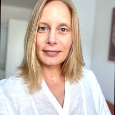 Caroline Larsson Email & Phone Number