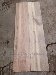 Spanish 23/120 Wooden Finished in Mushin