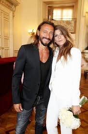 Listen for free to their radio shows, dj mix sets and podcasts. Bob Sinclar Loves His New Brother In Law A Huge Tv Star The Siver Times