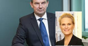 + add or change photo on imdbpro ». Regjeringen Far Egen Minister For Beredskap