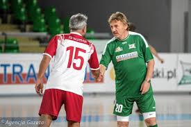Od 26 października 2012 prezes polskiego związku piłki nożnej, a od 5 kwietnia 2017 członek komitetu wykonawczego uefa. Zbigniew Boniek Przestrzegam Bydgoszcz Uzaleznia