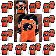 The flyers rolled out their version of the reverse retro unis the nhl will wear for select games this coming season. 2021 Philadelphia Flyers 2020 21 Reverse Retro Fourth Jersey Claude Giroux Sean Couturier Carter Hart Travis Konecny Jakub Voracek Gostisbehere From Felixjerseys 17 41 Dhgate Com