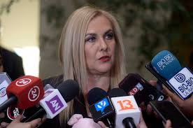 No queda otra alternativa, dijo el asesor y pareja de la parlamentaria. Pamela Jiles Por Dichos Del Diputado Urrutia Senti Algo Que No Sentia Desde Que Fui Torturada Duna 89 7 Duna 89 7